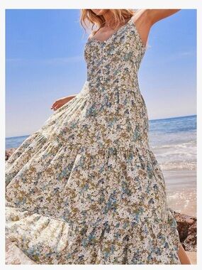 Cupshe Floral Tiered Button Front Spaghetti-Strap Midi Dress in Green and Pink